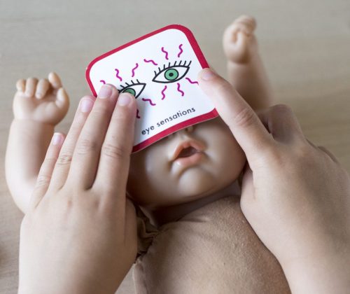 eye sensation symbol doll